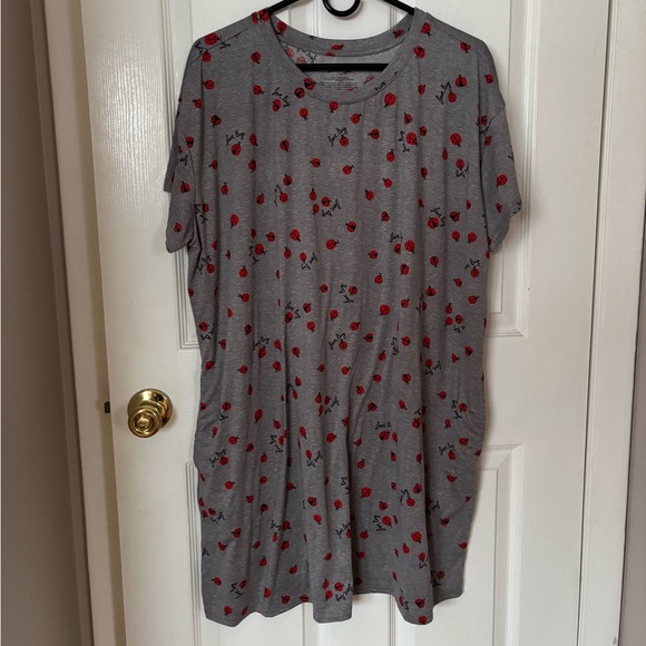 💚 Nightgown set 💚 - Picture 2 of 3